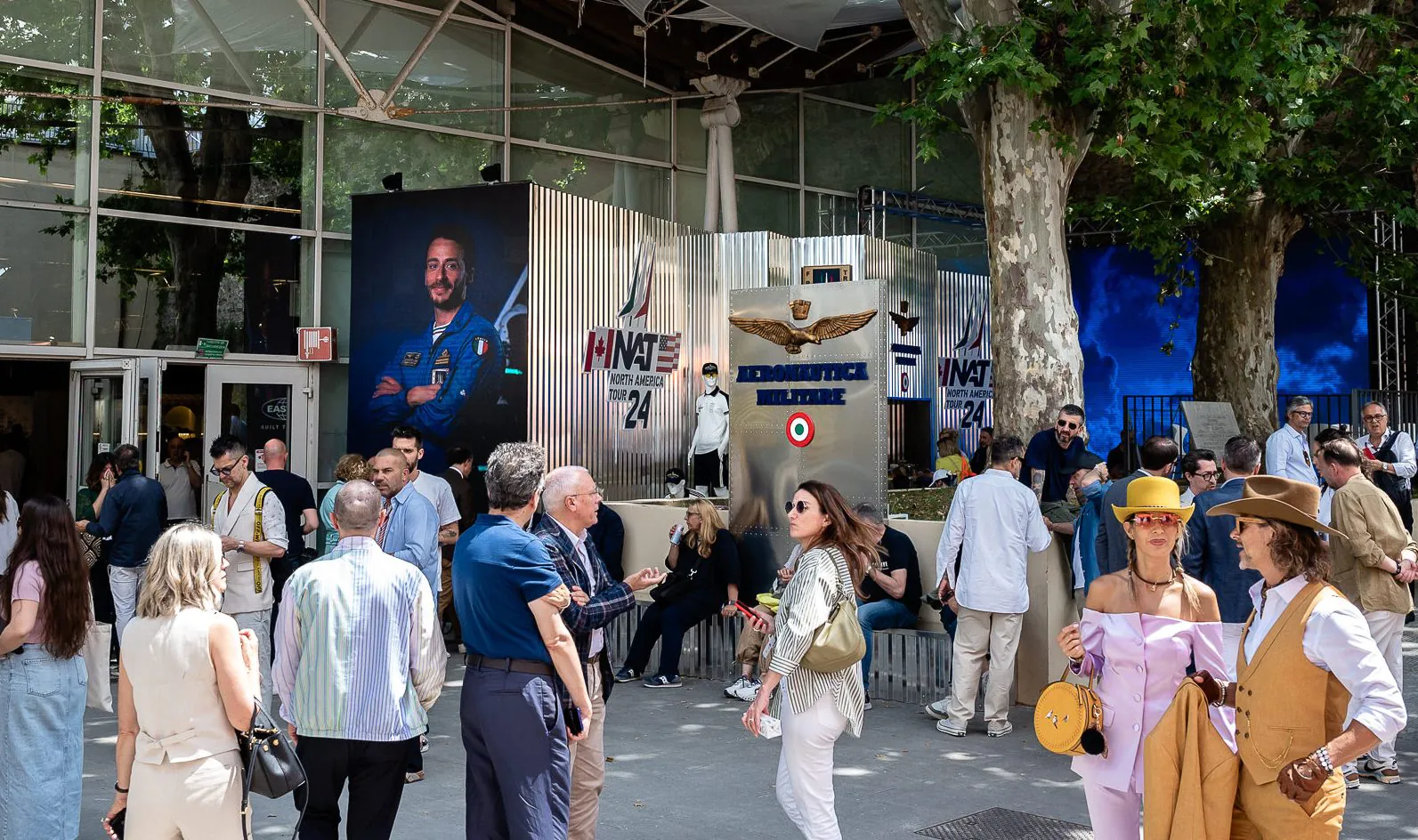 THE FRECCE TRICOLORI’S CREW KIT ARRIVES AT PITTI IMMAGINE UOMO